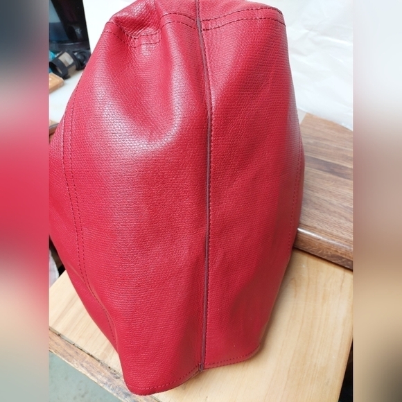 Parfois Red 2-in-1 Synthetic Tote/Hobo Bag - Picture 3 of 14